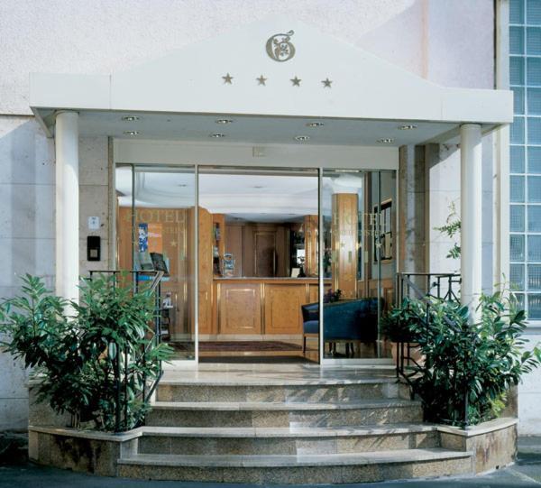 Greifensteiner Hof Hotel เวิร์ซบวร์ก ภายนอก รูปภาพ